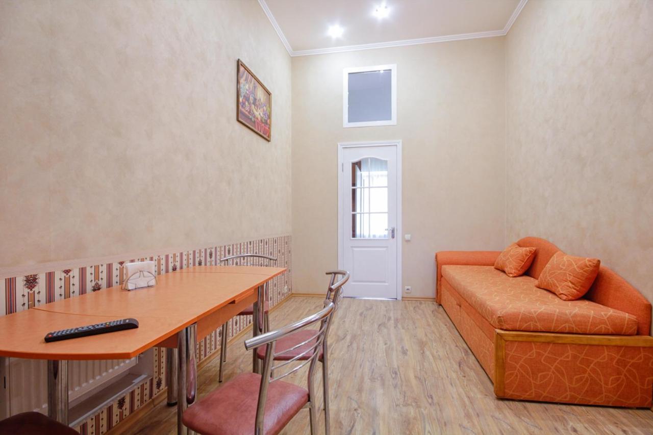 Pushkinskaya 14 Aparts Apartment Oldenburg Bagian luar foto